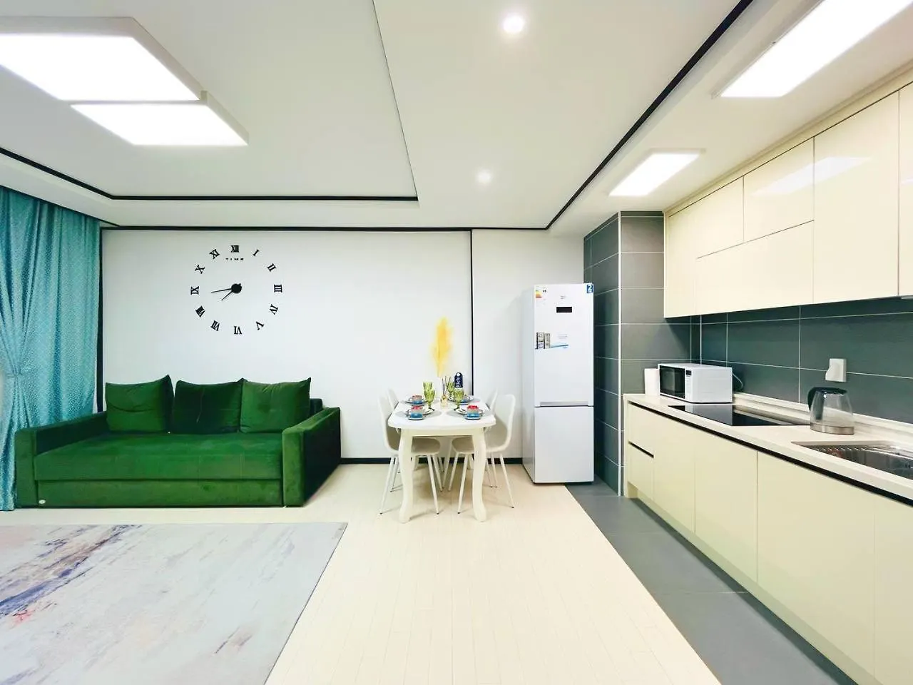 Highvill Park 2-Room Apartment'S Nur-Sultan  Kazakhstan